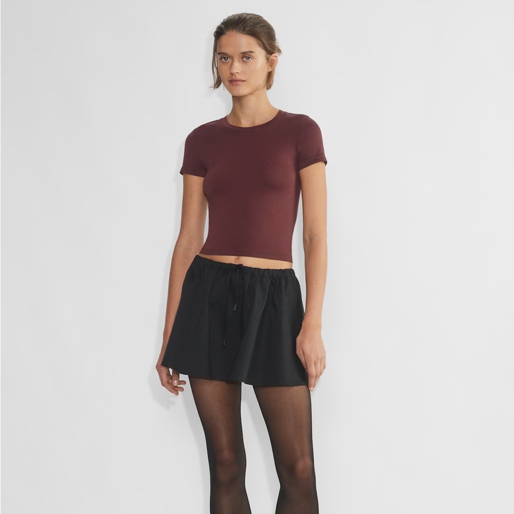 Aritzia Babaton Contour Short Sleeve